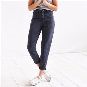Urban Outfitters mom jeans